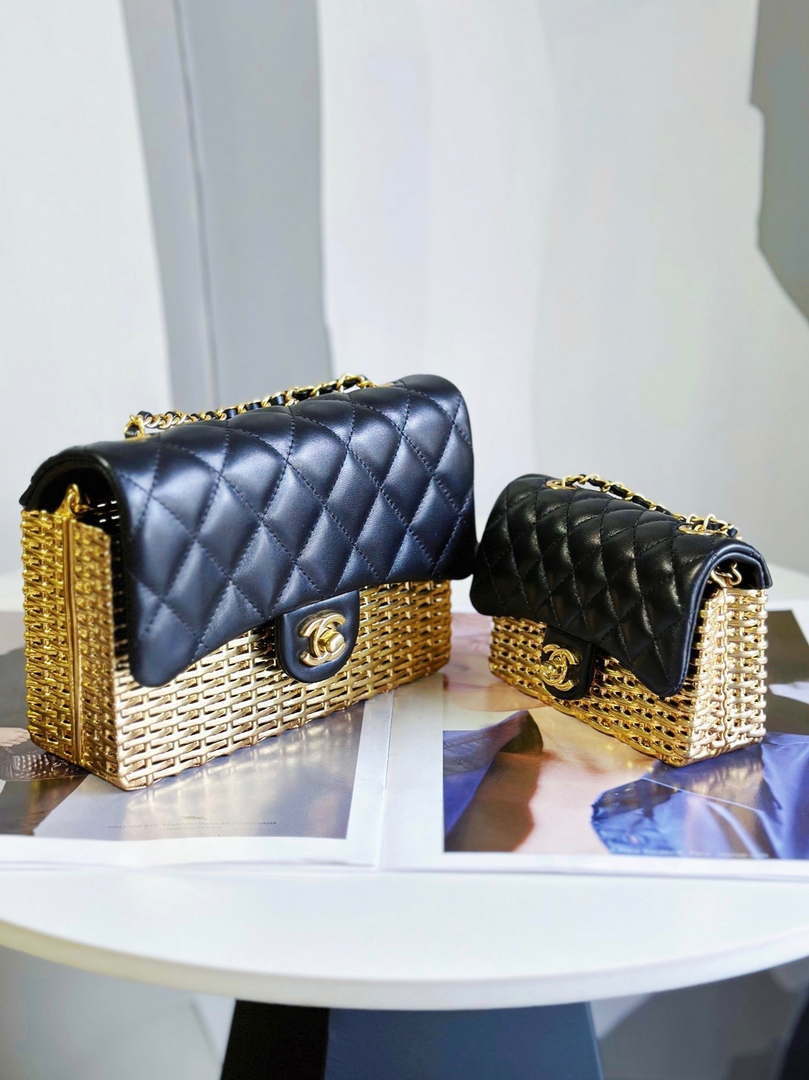Chanel AS3712 Large EVENING BAG Lambskin & Gold Metal Black & Gold