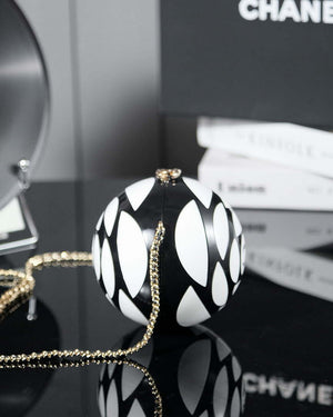 Chanel AS3716 Evening Football Lambskin white - Default Title - View 3