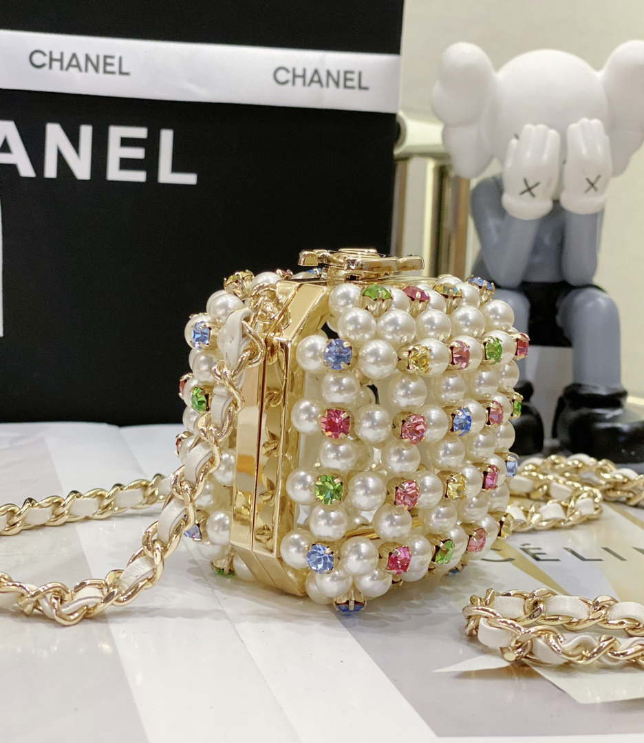 Chanel AS3769 MINI EVENING Bag Imitation Pearls & Gold-Tone Metal White & Multicolor - Default Title - View 5