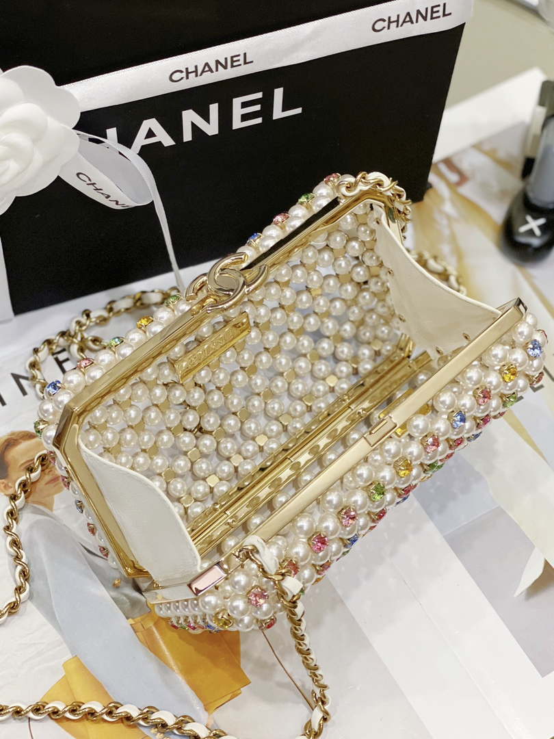 Chanel AS3771 EVENING Bag Glass Pearls & Gold-Tone Metal White & Multicolor - Default Title - View 6