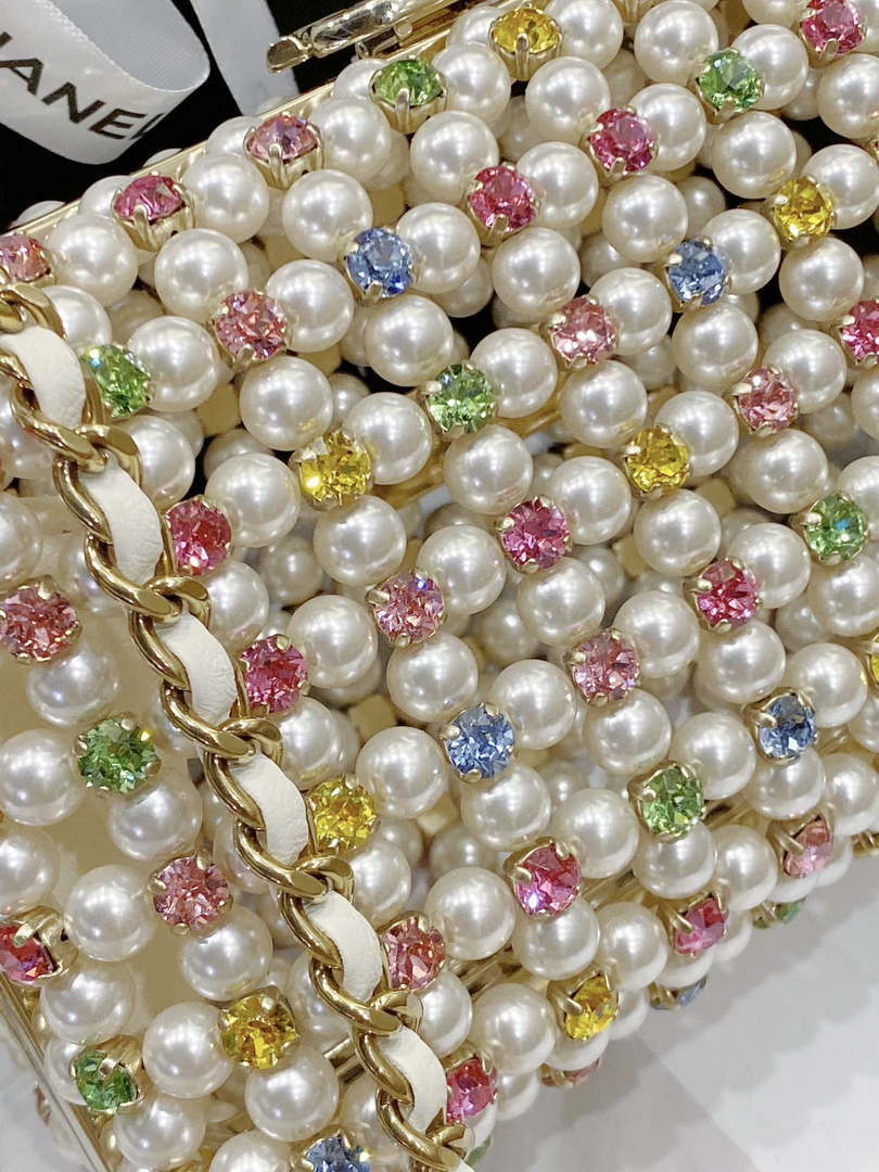 Chanel AS3771 EVENING Bag Glass Pearls & Gold-Tone Metal White & Multicolor