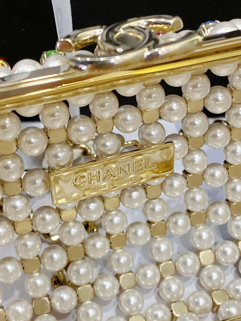 Chanel AS3771 EVENING Bag Glass Pearls & Gold-Tone Metal White & Multicolor - Default Title - View 9