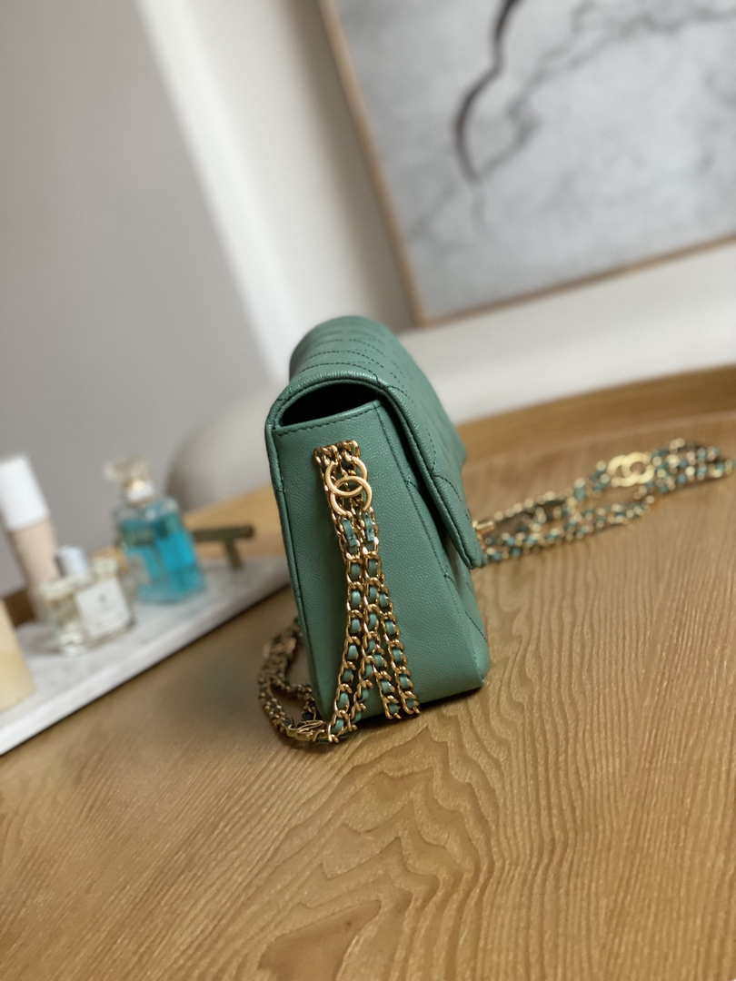 Chanel AS3777 Flap Bag Grained Calfskin & Gold-Tone Metal Green