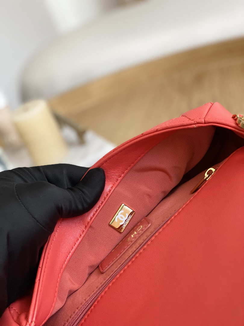 Chanel AS3777 Flap Bag Lambskin & Gold-Tone Metal Red - Default Title - View 8