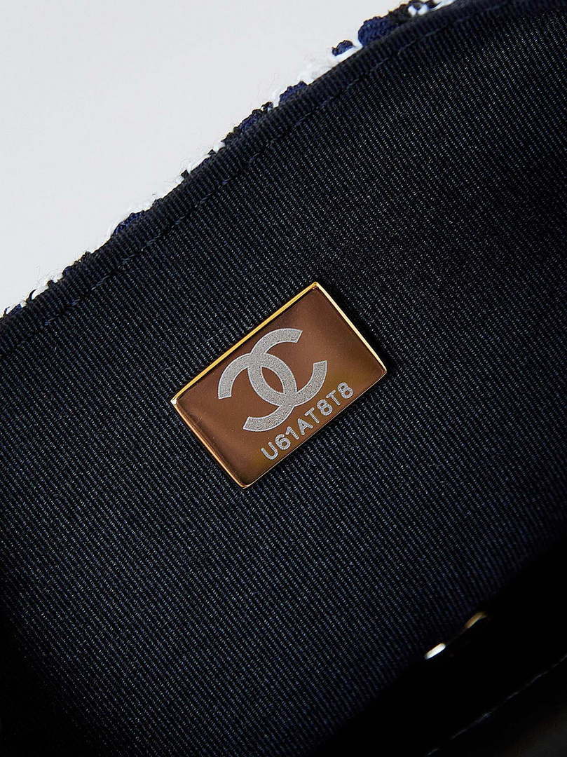 Chanel AS3782 MINI Flap Bag 23P Tweed Gold-Tone Metal 16cm Black & White