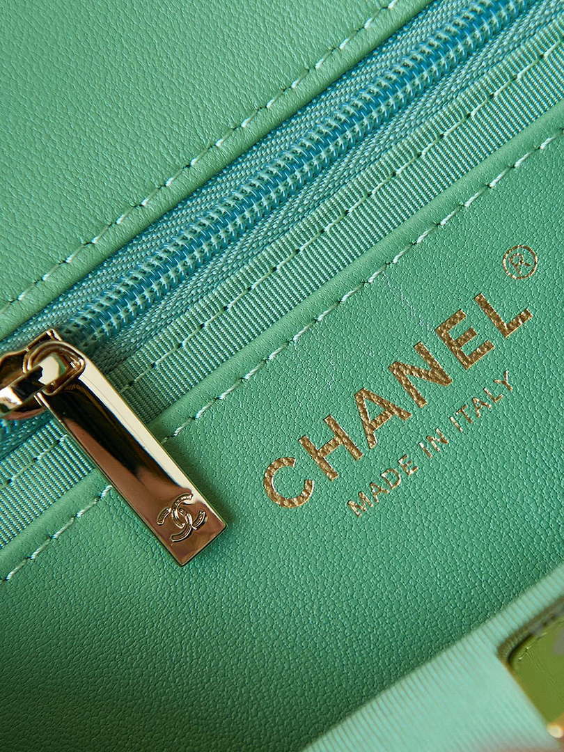 Chanel AS3783 Small Flap Bag 23P Lambskin Gold-Tone Metal 18.5 cm Green - Default Title - View 8