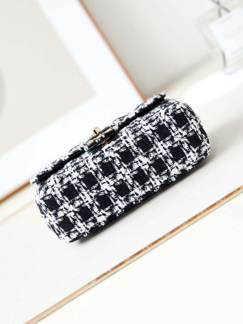 Chanel AS3783 Small Flap Bag 23P Tweed Gold-Tone Metal 18.5 cm White and Black - Default Title - View 6