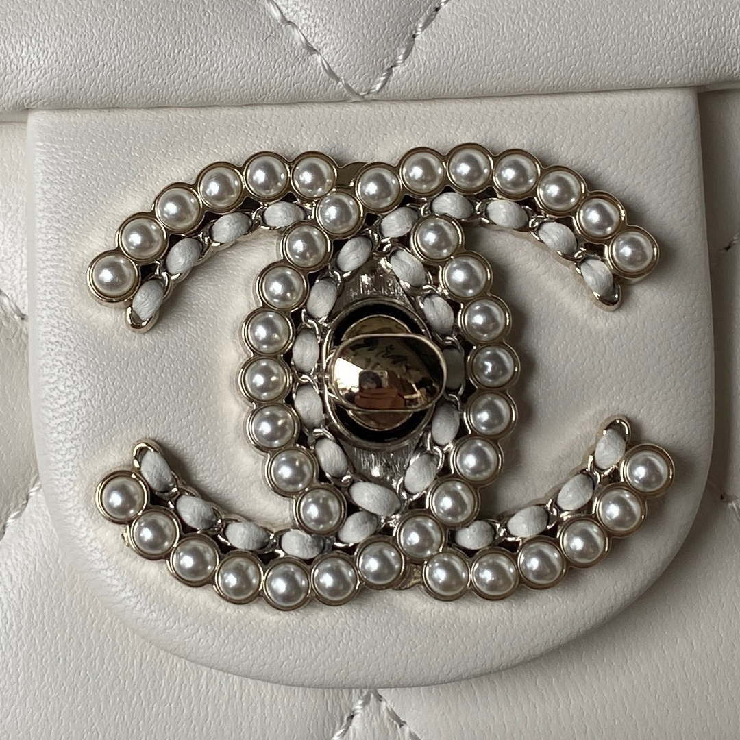 Chanel AS3791 Flap Bag Lambskin White - Default Title - View 3