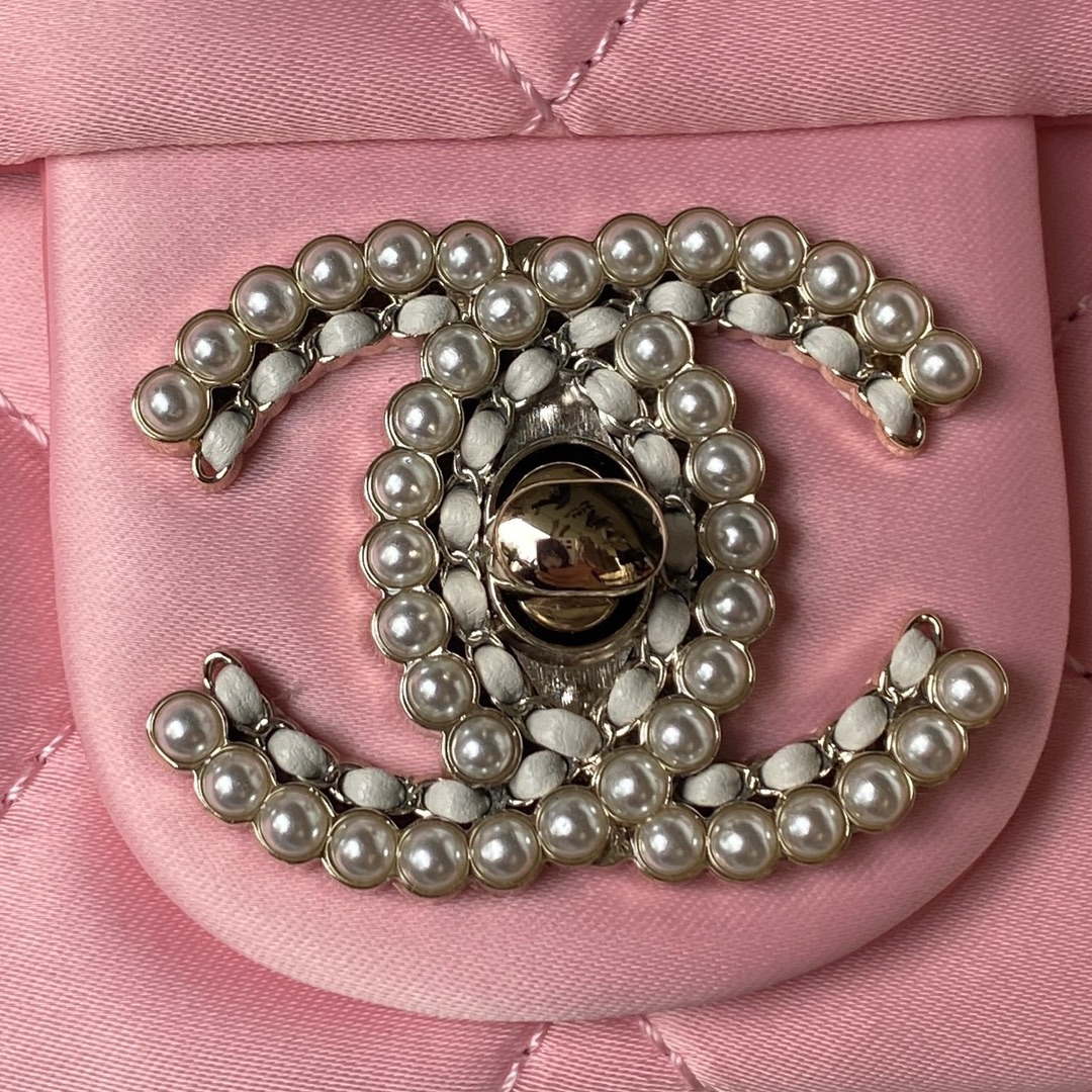 Chanel AS3791 Flap Bag Velvet and Lambskin Pink - Default Title - View 3