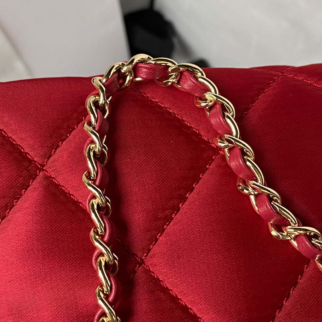 Chanel AS3791 Flap Bag Velvet and Lambskin Red - Default Title - View 4