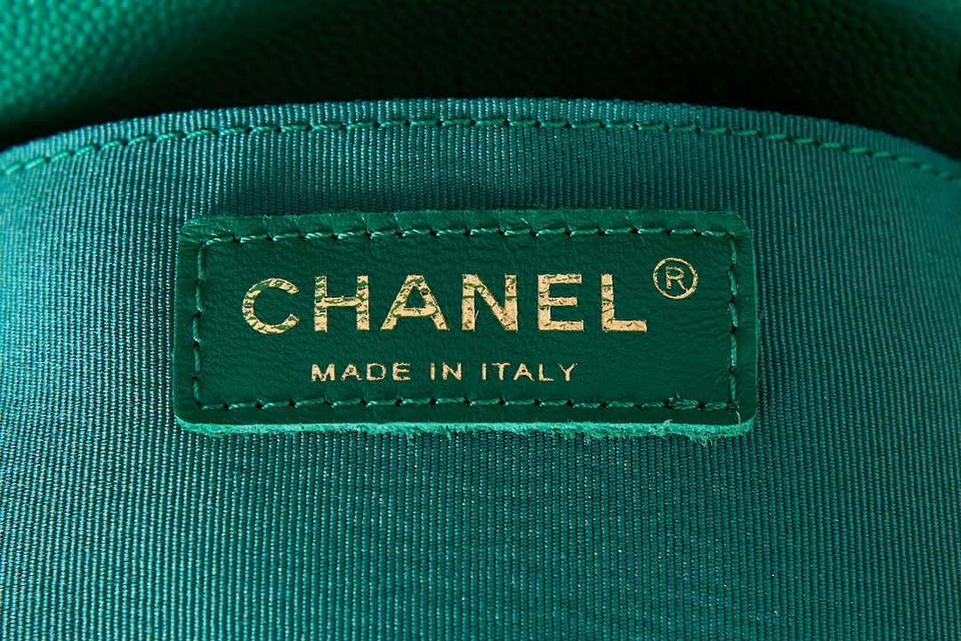 Chanel AS3860 Backpack Grained Shiny Calfskin & Gold-Tone Metal Green