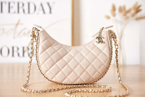 Chanel AS3917 Clutch With Chain Lambskin & Shiny Light Gold Metal Ecru - Default Title - View 2