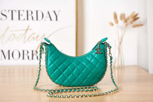 Chanel AS3917 Clutch With Chain Lambskin & Shiny Light Gold Metal Green - Default Title - View 1