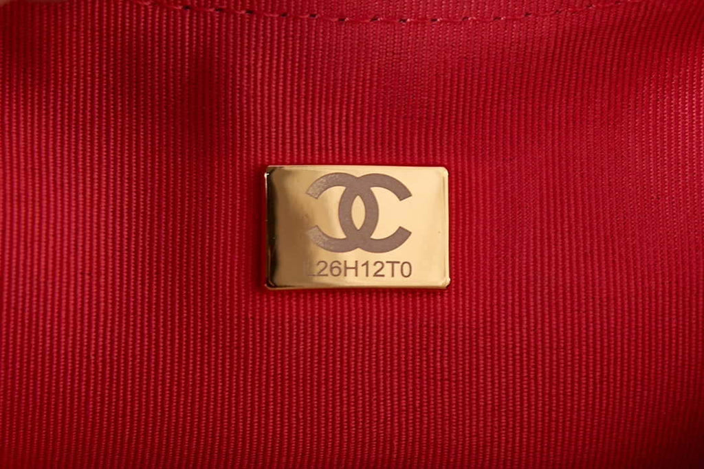 Chanel AS3917 Clutch With Chain Lambskin & Shiny Light Gold Metal Red