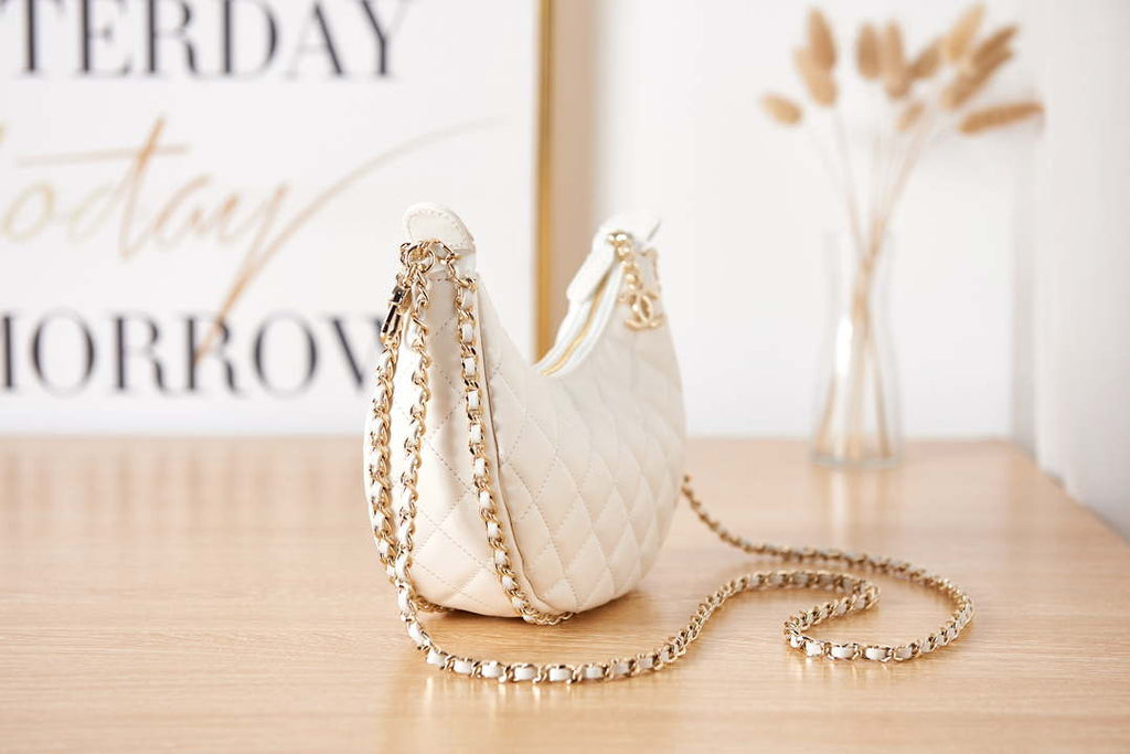 Chanel AS3917 Clutch With Chain Lambskin & Shiny Light Gold Metal White