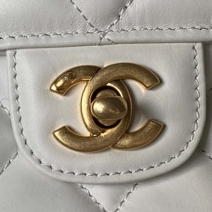 Chanel AS3932 Flap Classic Bag CF Lambskin White Gold - Default Title - View 3