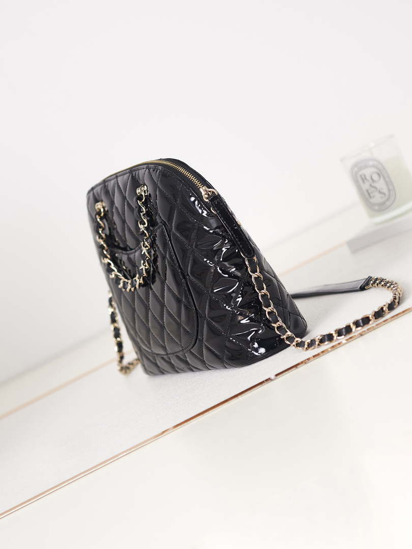 Chanel AS3969 Shell bag Patent Calfskin Black