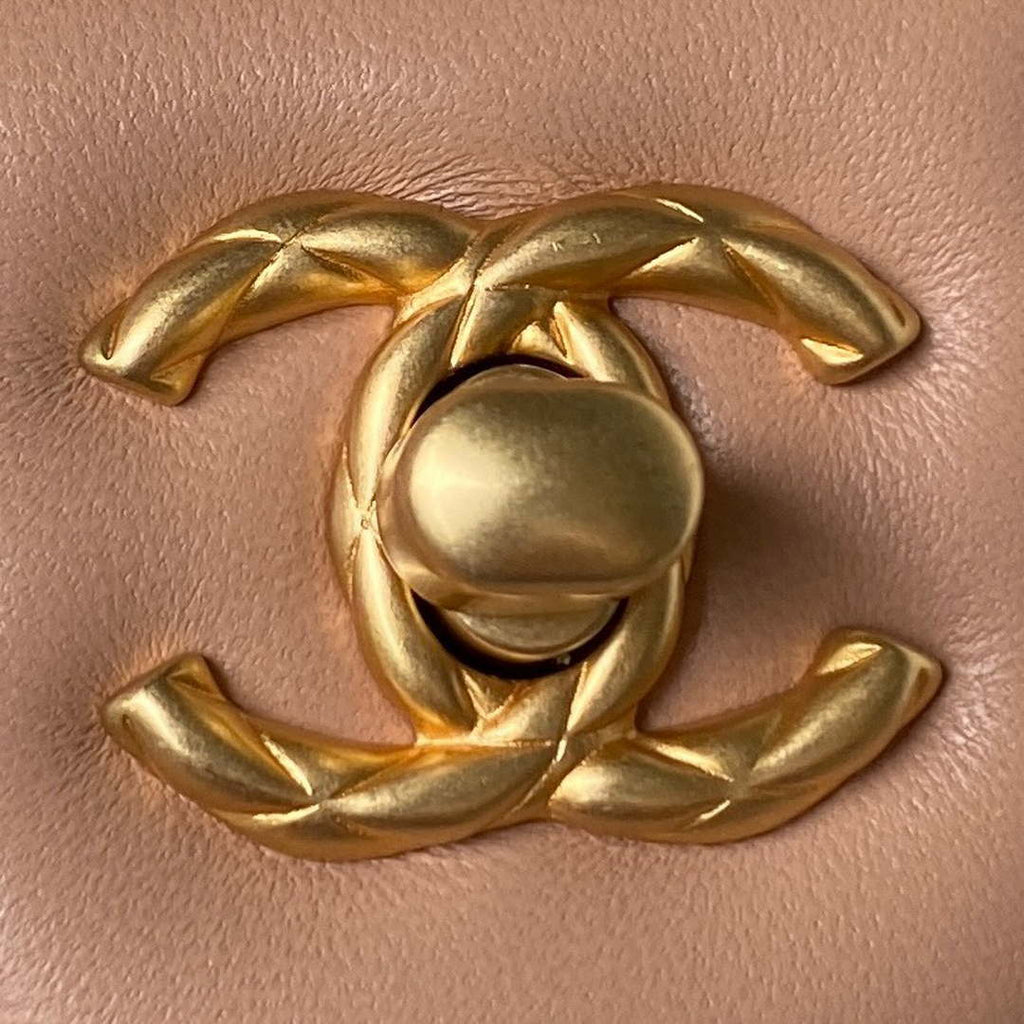 Chanel AS3973 Small Vanity Case Lambskin bag Nude Pink