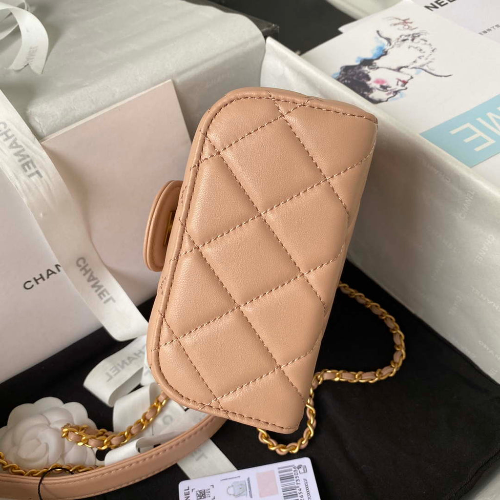 Chanel AS3973 Small Vanity Case Lambskin bag Nude Pink