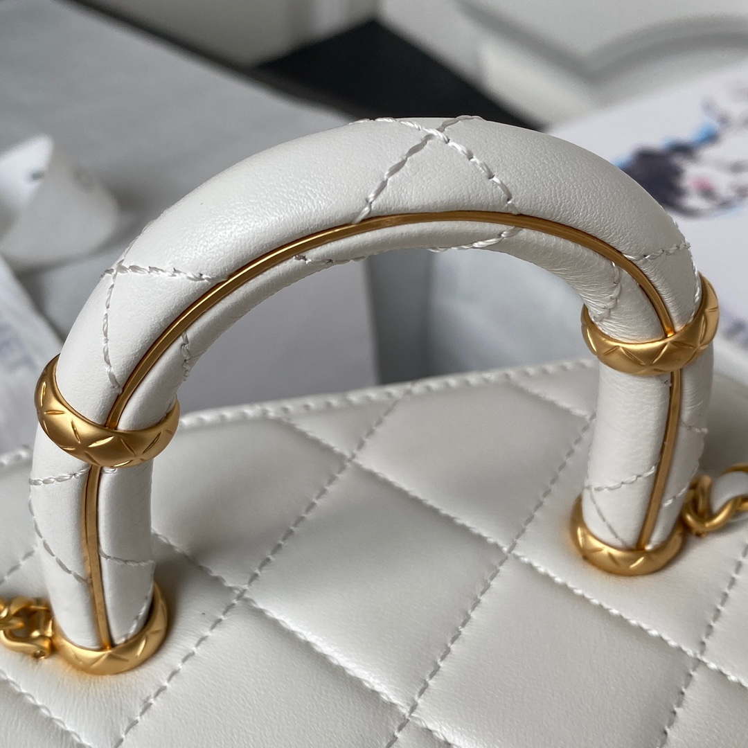 Chanel AS3973 Small Vanity Case Lambskin bag White - Default Title - View 4