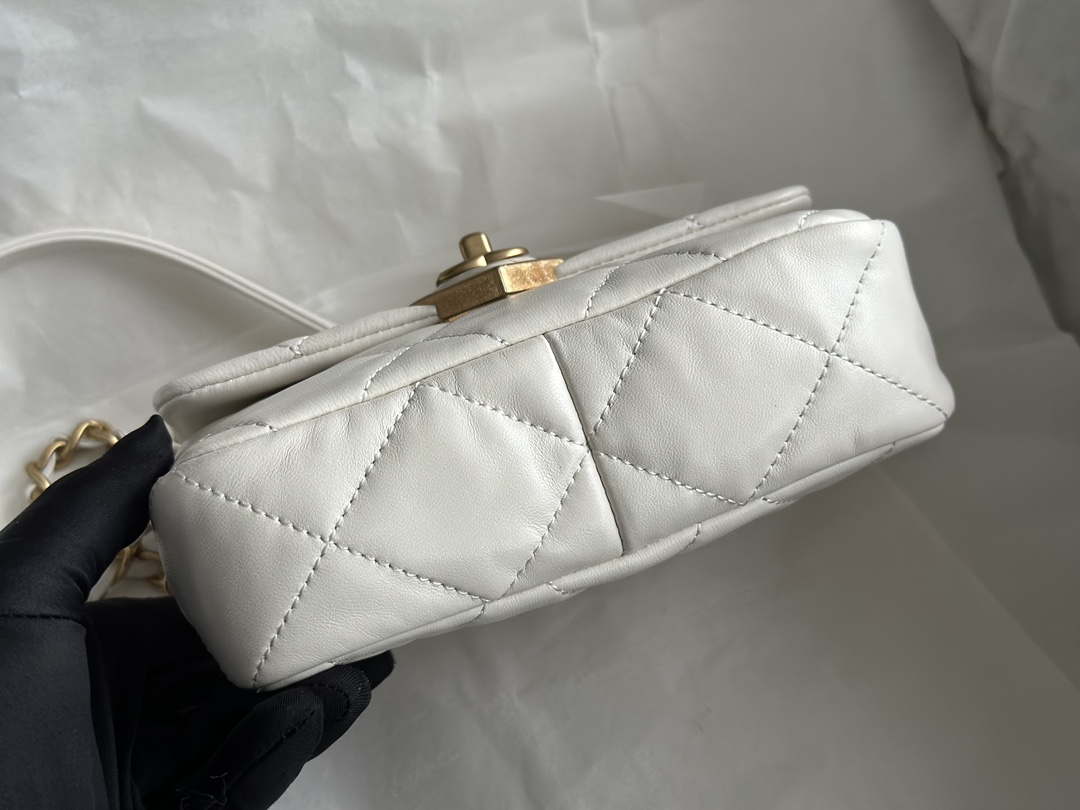 Chanel AS3979 Mini Flap Bag Lambskin Plexi & Gold-Tone Meta White