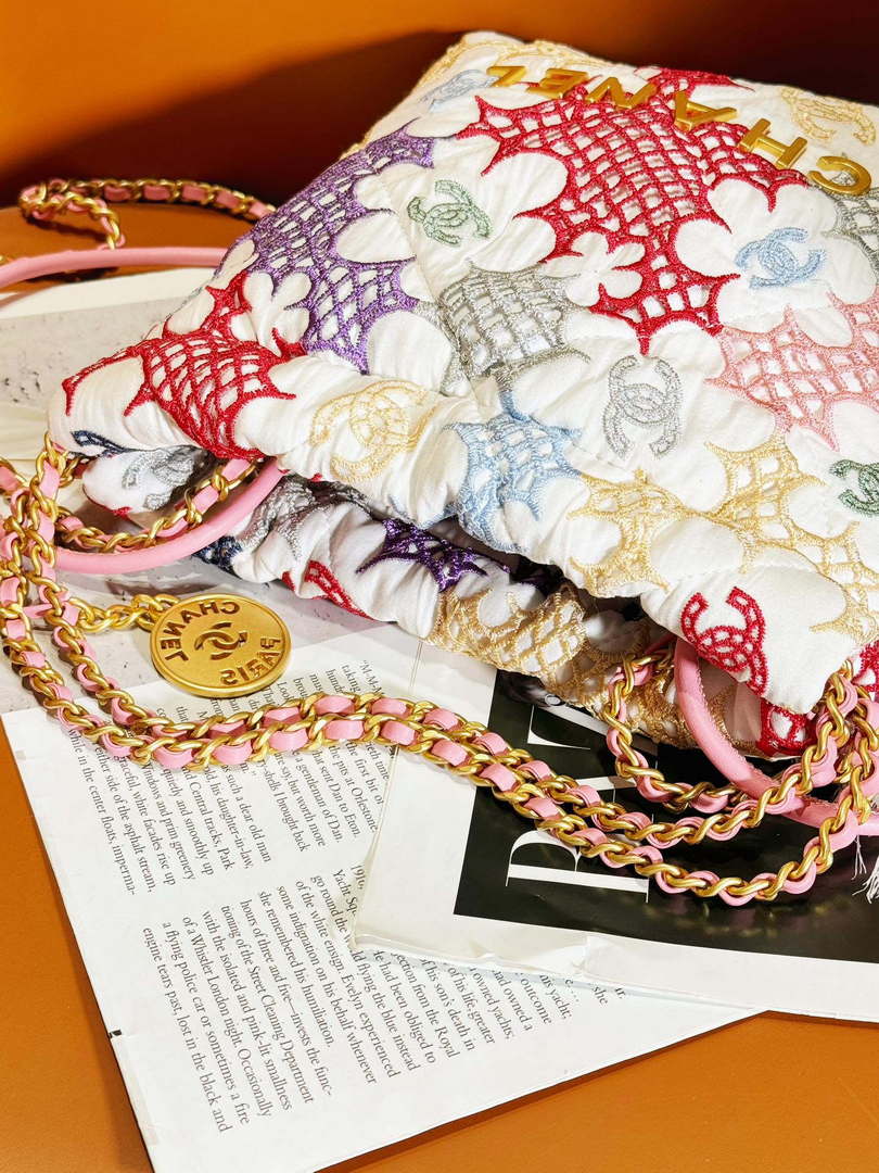 Chanel AS3980 22 Mini Handbag Lace Patchwork & Gold-Tone Metal Multicolour - Default Title - View 5