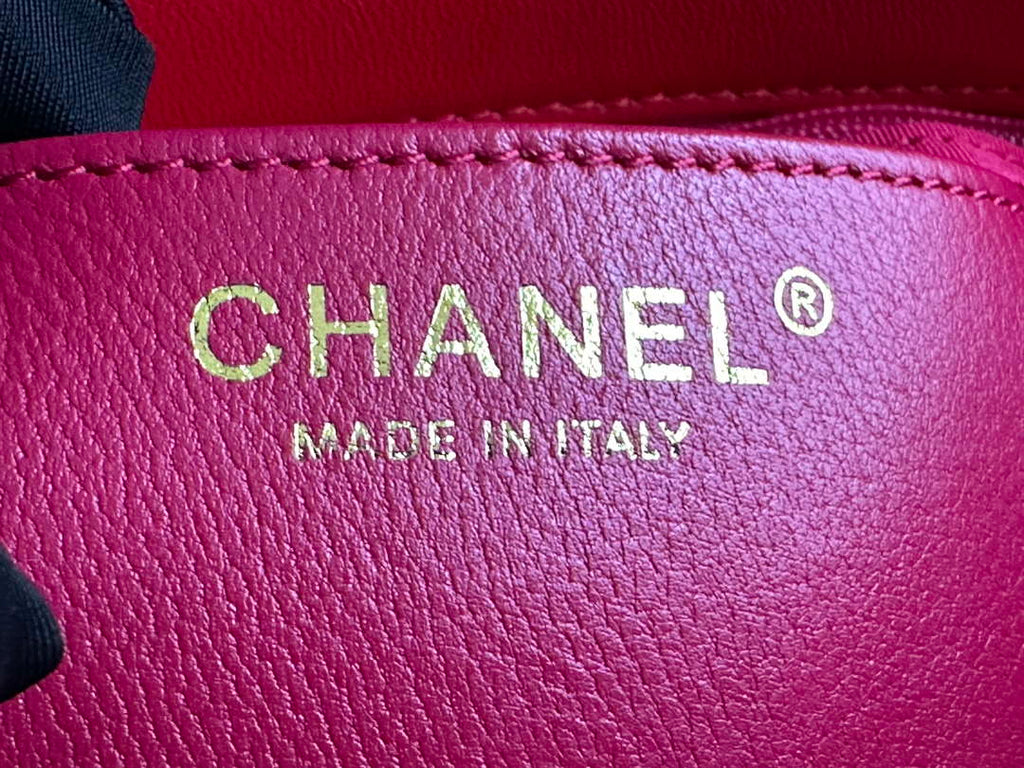 Chanel AS3986 Small Flap Bag Lambskin Plexi & Gold-Tone Meta Red
