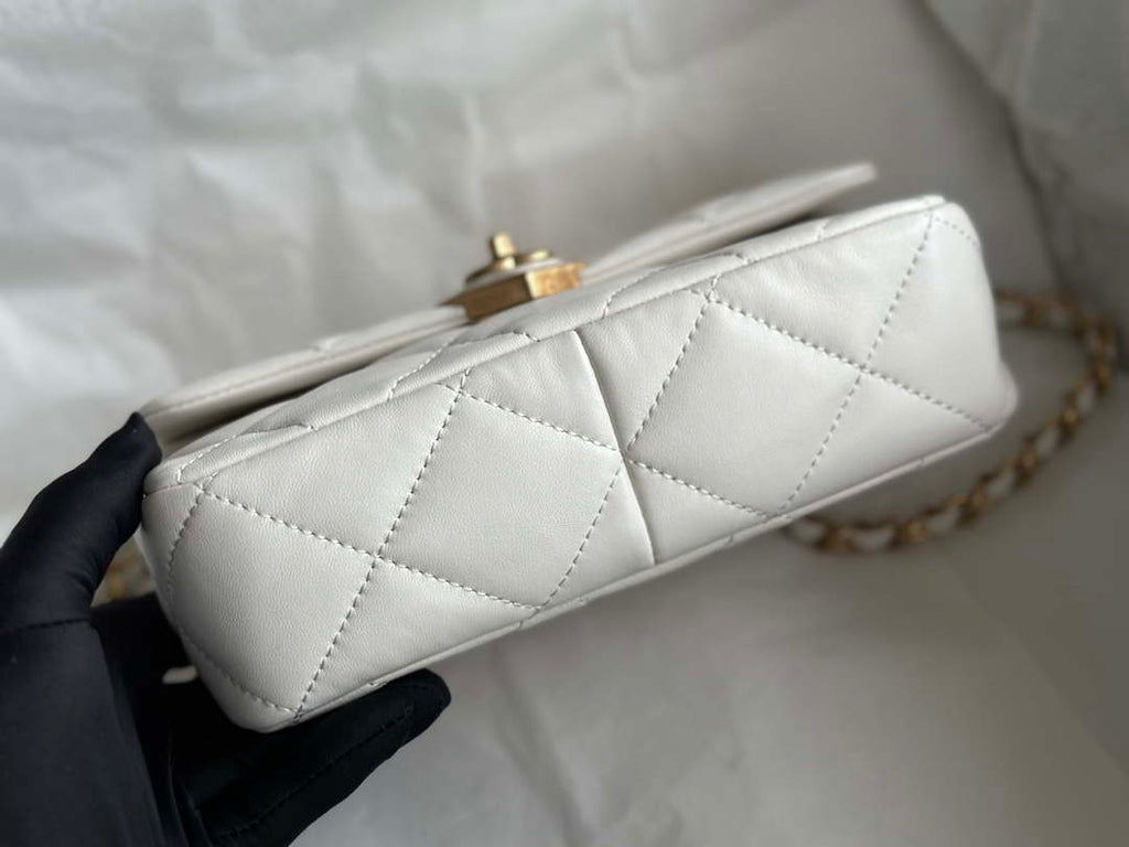 Chanel AS3986 Small Flap Bag Lambskin Plexi & Gold-Tone Metal White