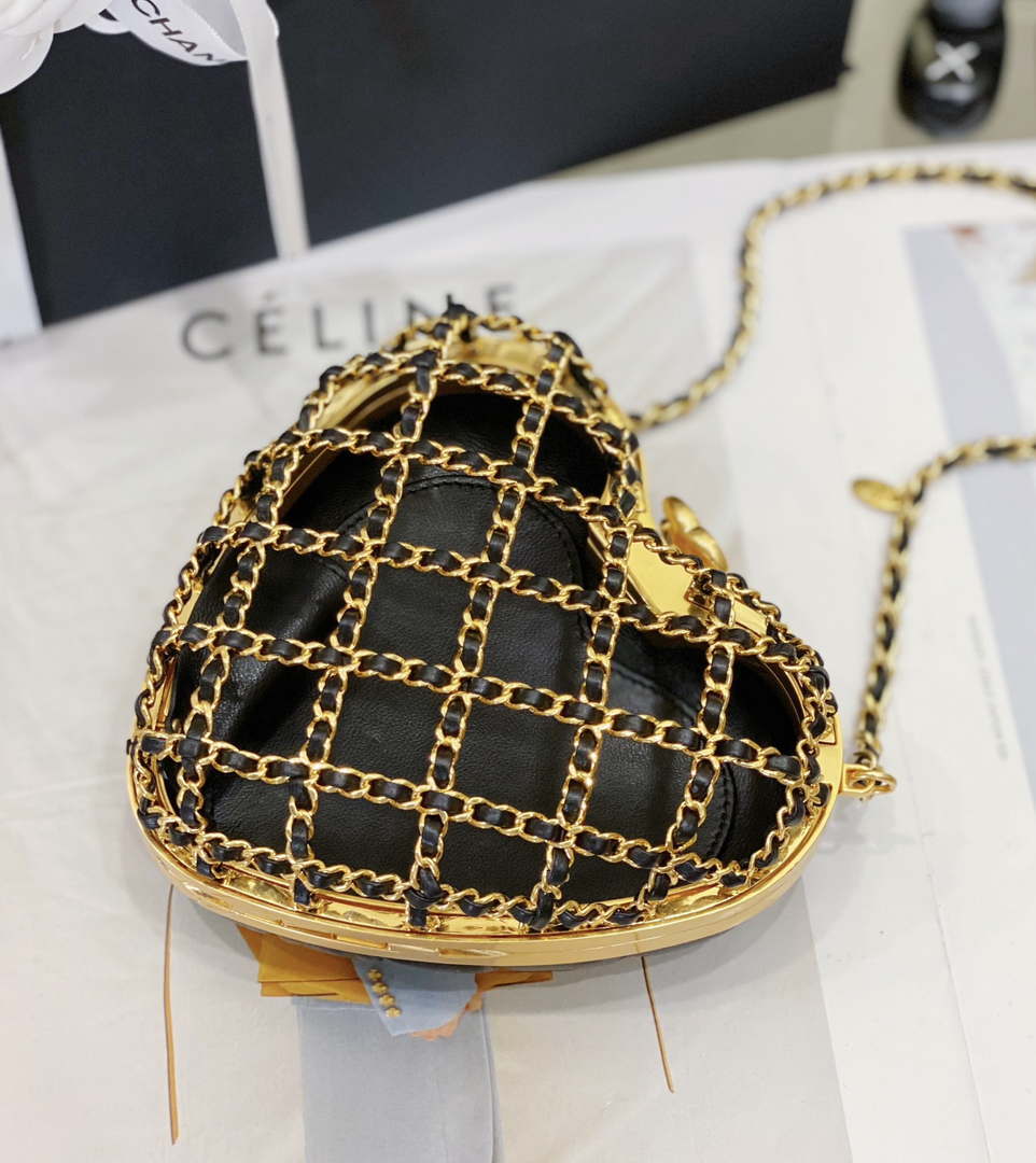 Chanel AS4027 Heart Minaudiere Lambskin Black - Default Title - View 3