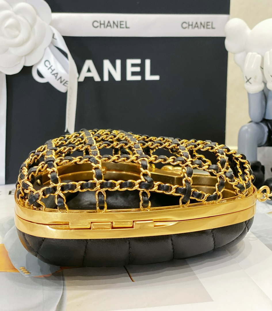 Chanel AS4027 Heart Minaudiere Lambskin Black