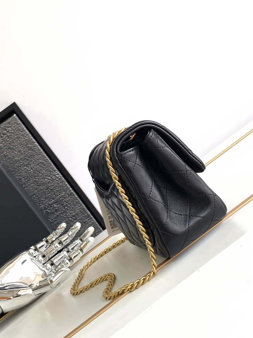 Chanel AS4040 Mini Flap Classic Bag 18 Woc Camellia Lambskin Black