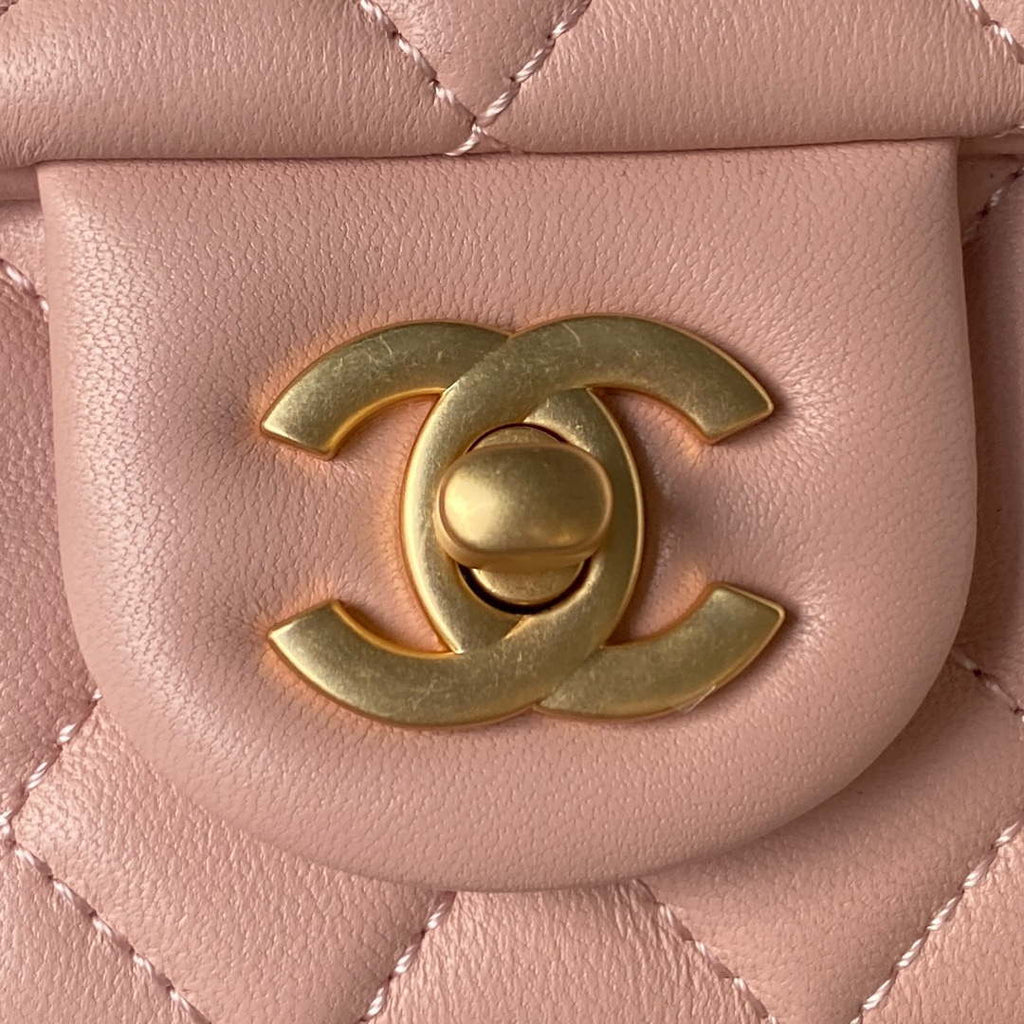 Chanel AS4040 Mini Flap Classic Bag 18 Woc Camellia Lambskin Pink