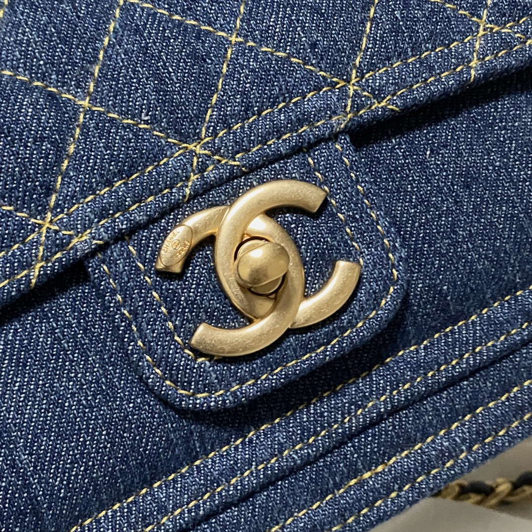 Chanel AS4051 Flap Bag Denim canvas Gold Metal Blue - Default Title - View 4