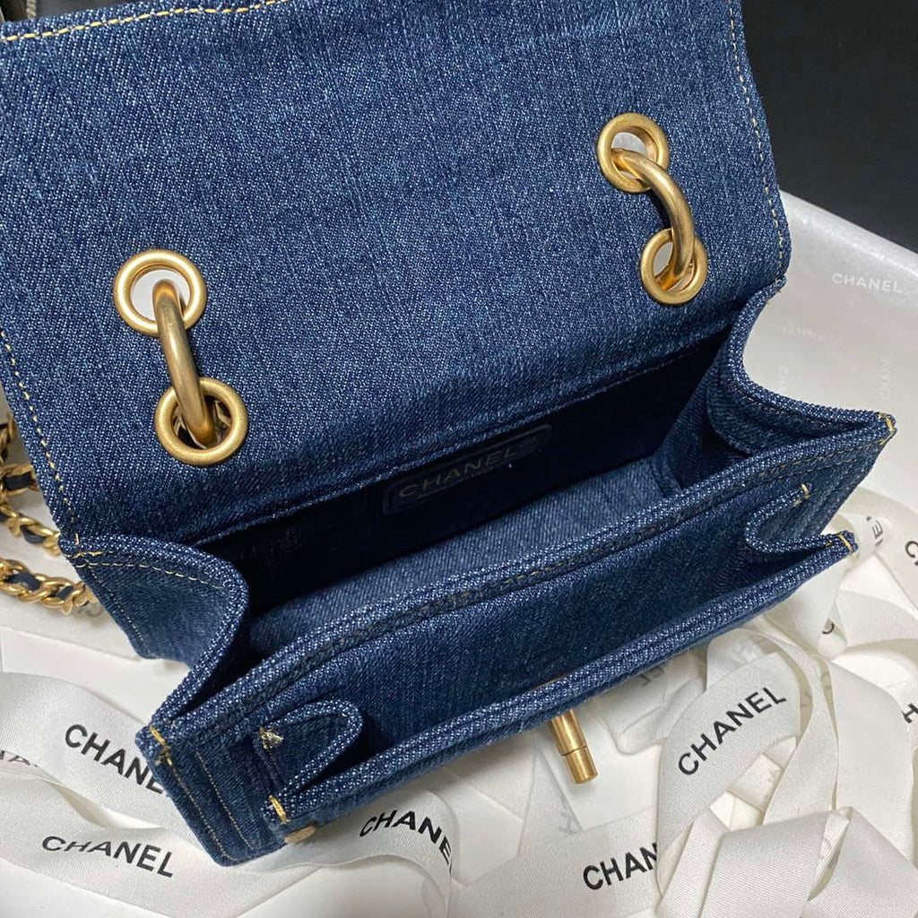 Chanel AS4051 Flap Bag Denim canvas Gold Metal Blue