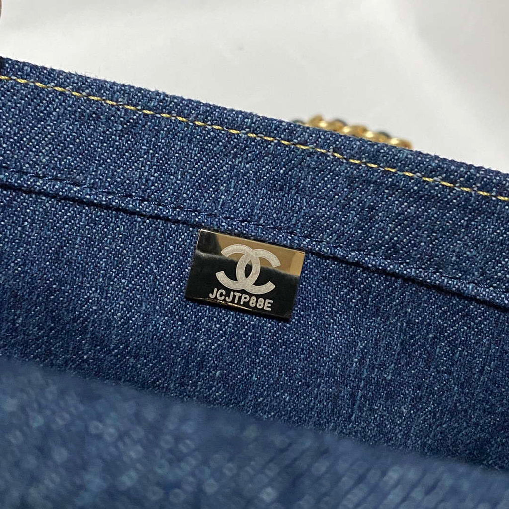 Chanel AS4051 Flap Bag Denim canvas Gold Metal Blue