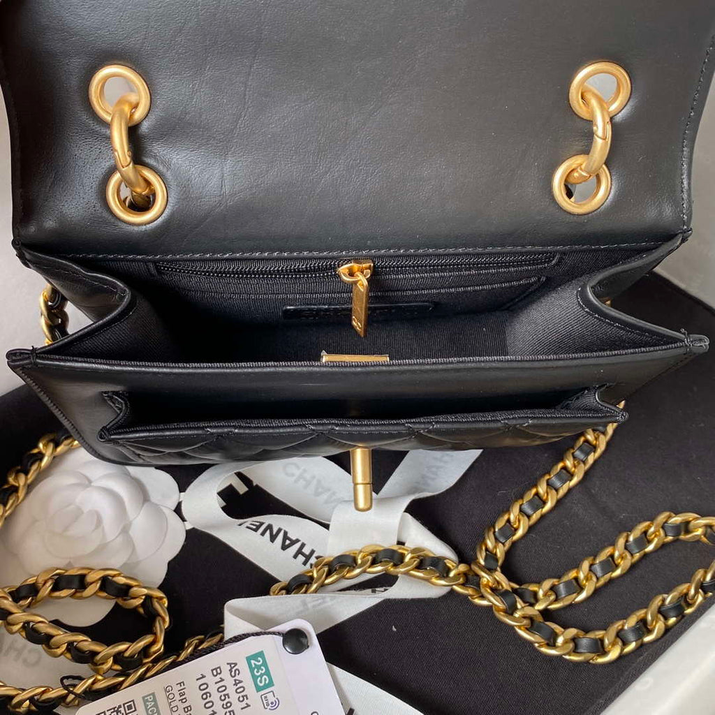 Chanel AS4051 Flap Bag Lambskin Gold Metal Black