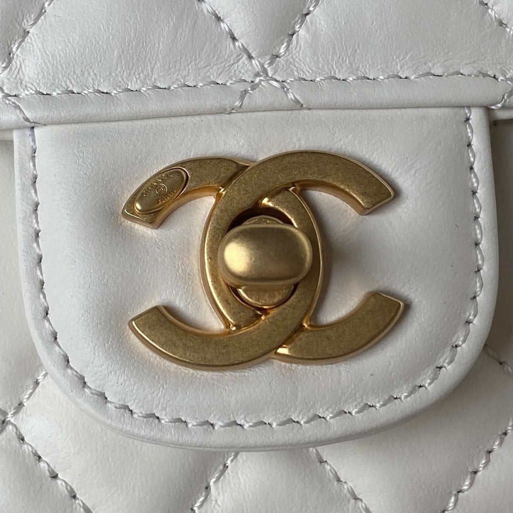 Chanel AS4051 Flap Bag Lambskin Gold Metal White