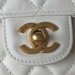 Chanel AS4051 Flap Bag Lambskin Gold Metal White - Default Title - View 3