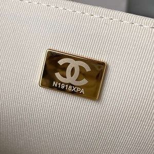 Chanel AS4051 Flap Bag Lambskin Gold Metal White - Default Title - View 9