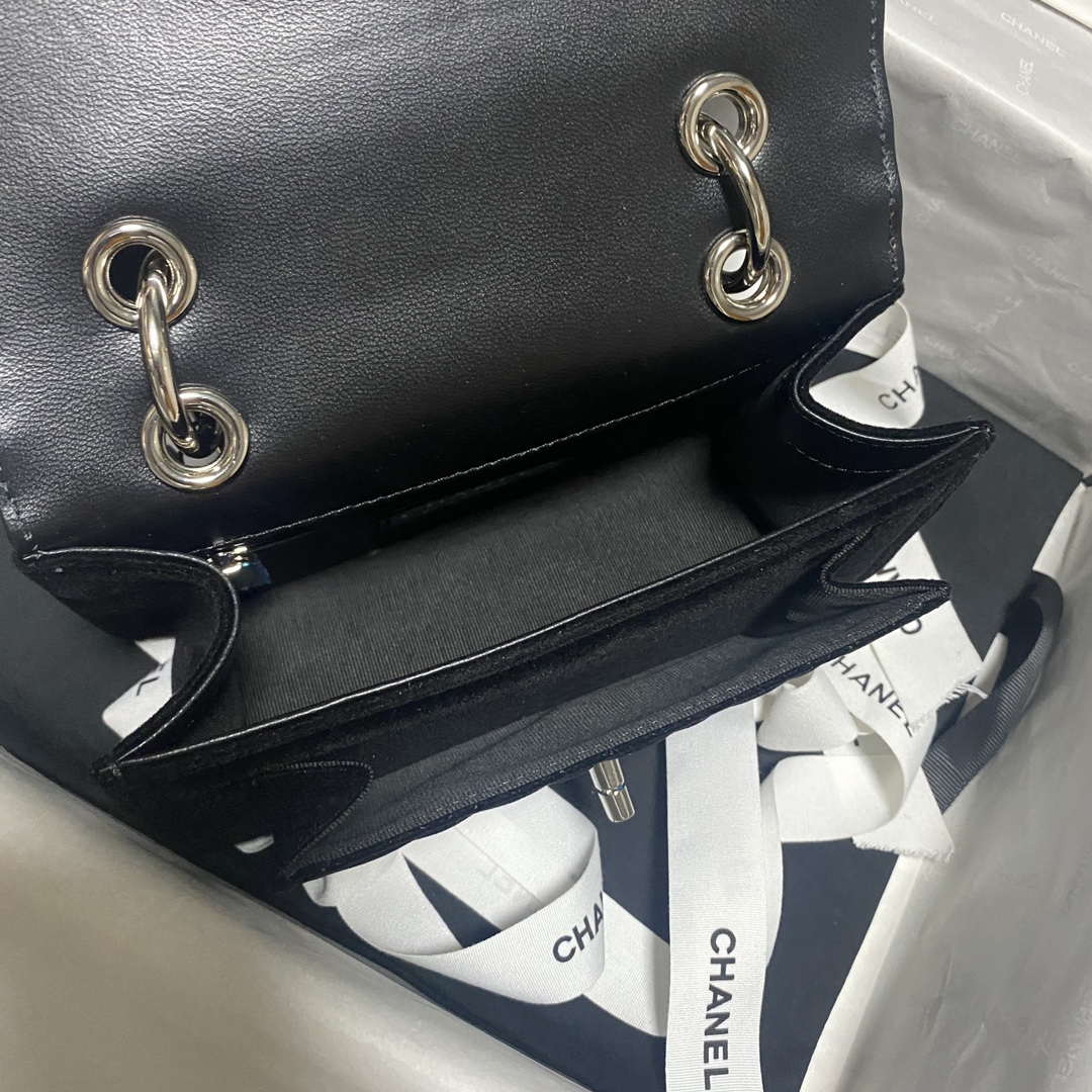 Chanel AS4051 Flap Bag Velvet Silver Metal Black