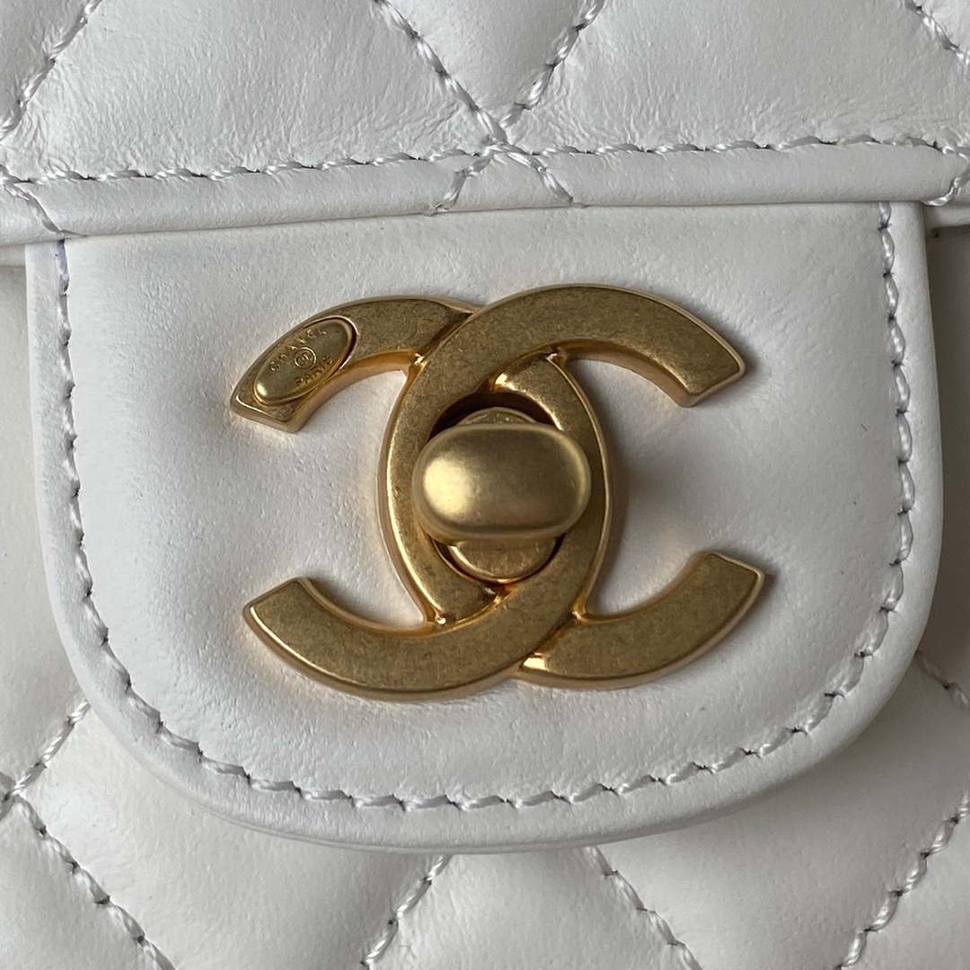 Chanel AS4051 Small Flap Classic Bag CF Lambskin White Gold - Default Title - View 3