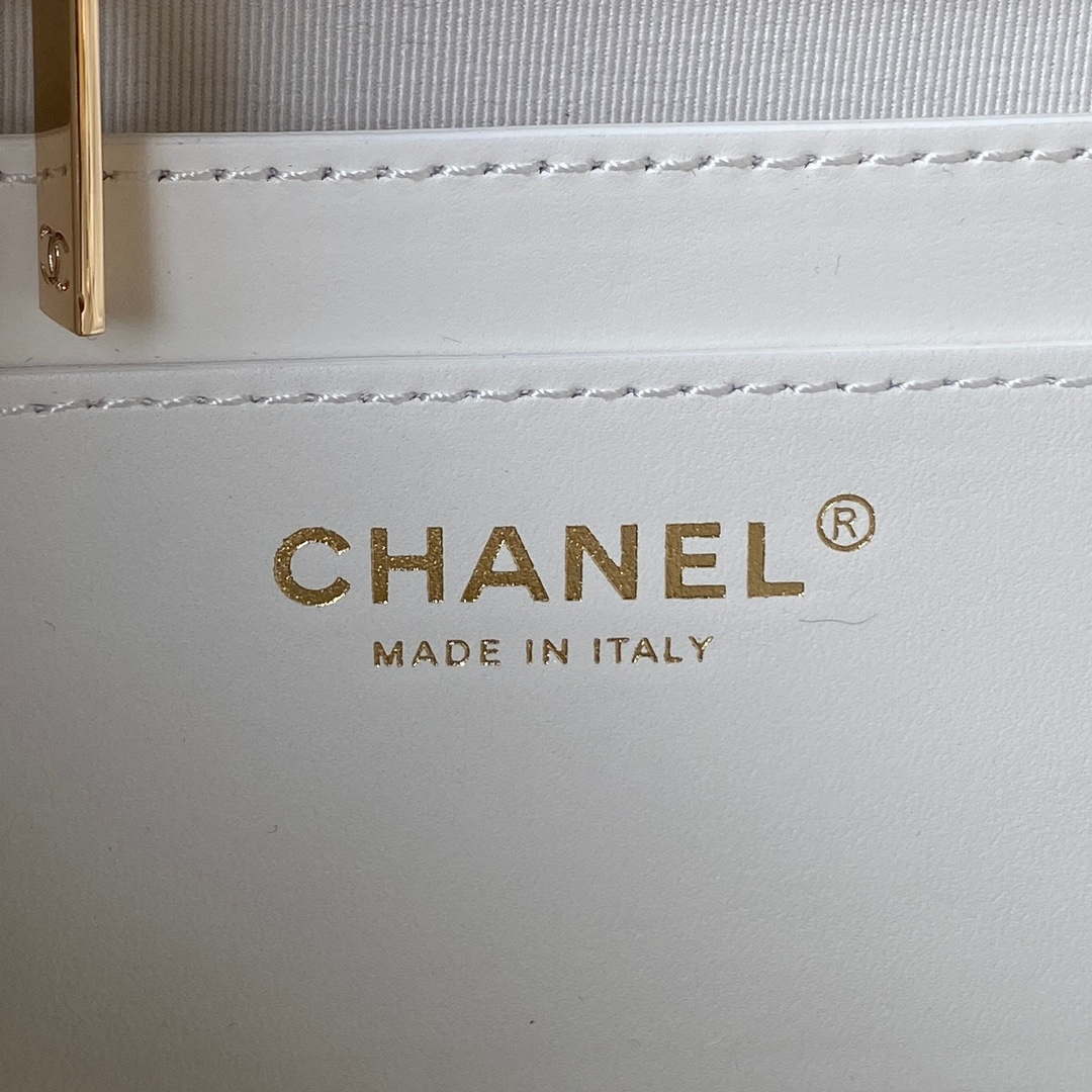 Chanel AS4058 Backpack Grained Shiny Calfskin & Gold-Tone Metal White - Default Title - View 8