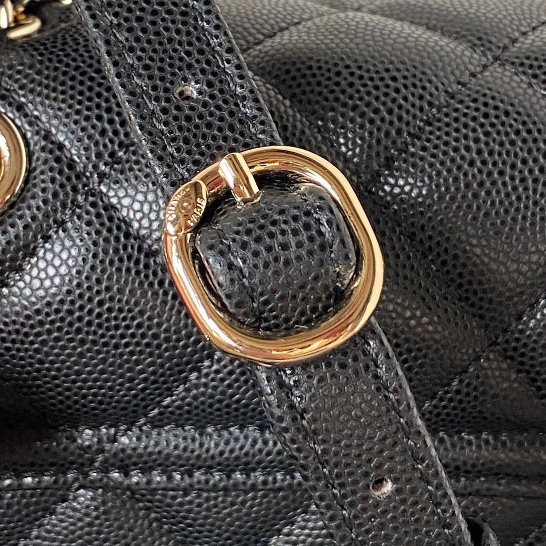 Chanel AS4059 Large Backpack Grained Shiny Calfskin & Gold-Tone Metal Black