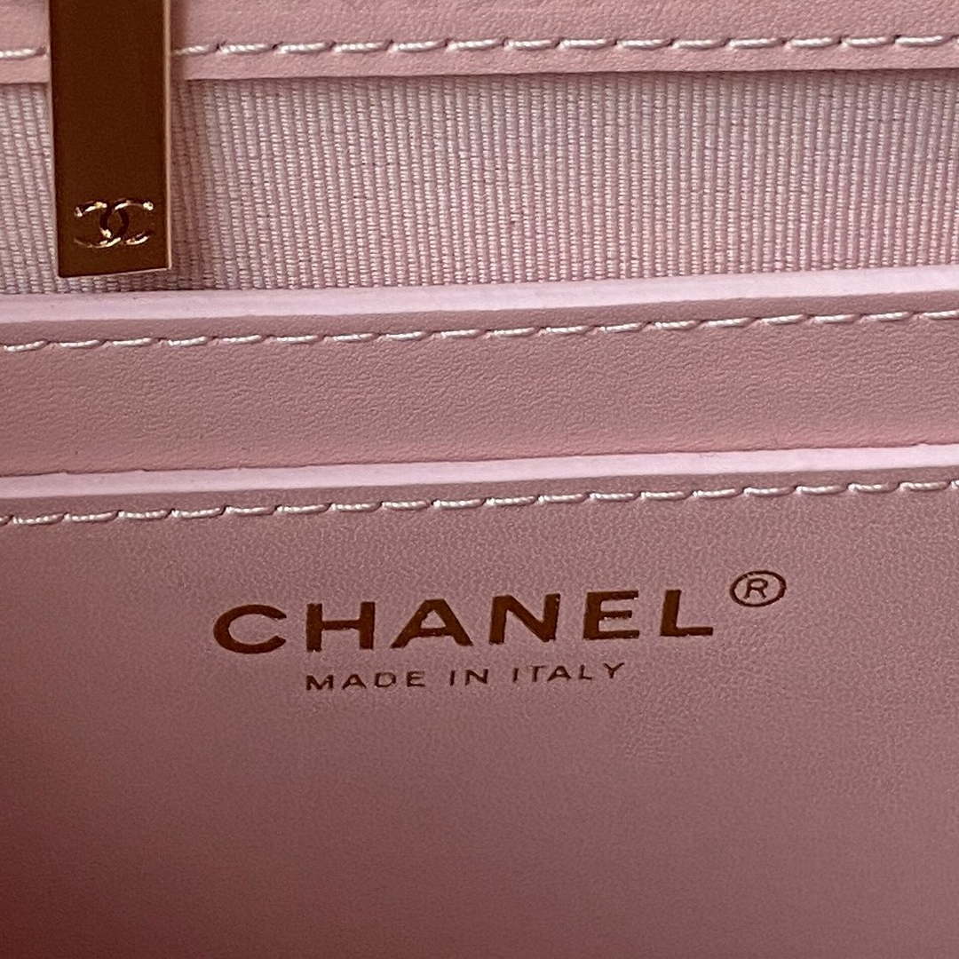 Chanel AS4059 Large Backpack Grained Shiny Calfskin & Gold-Tone Metal Pink