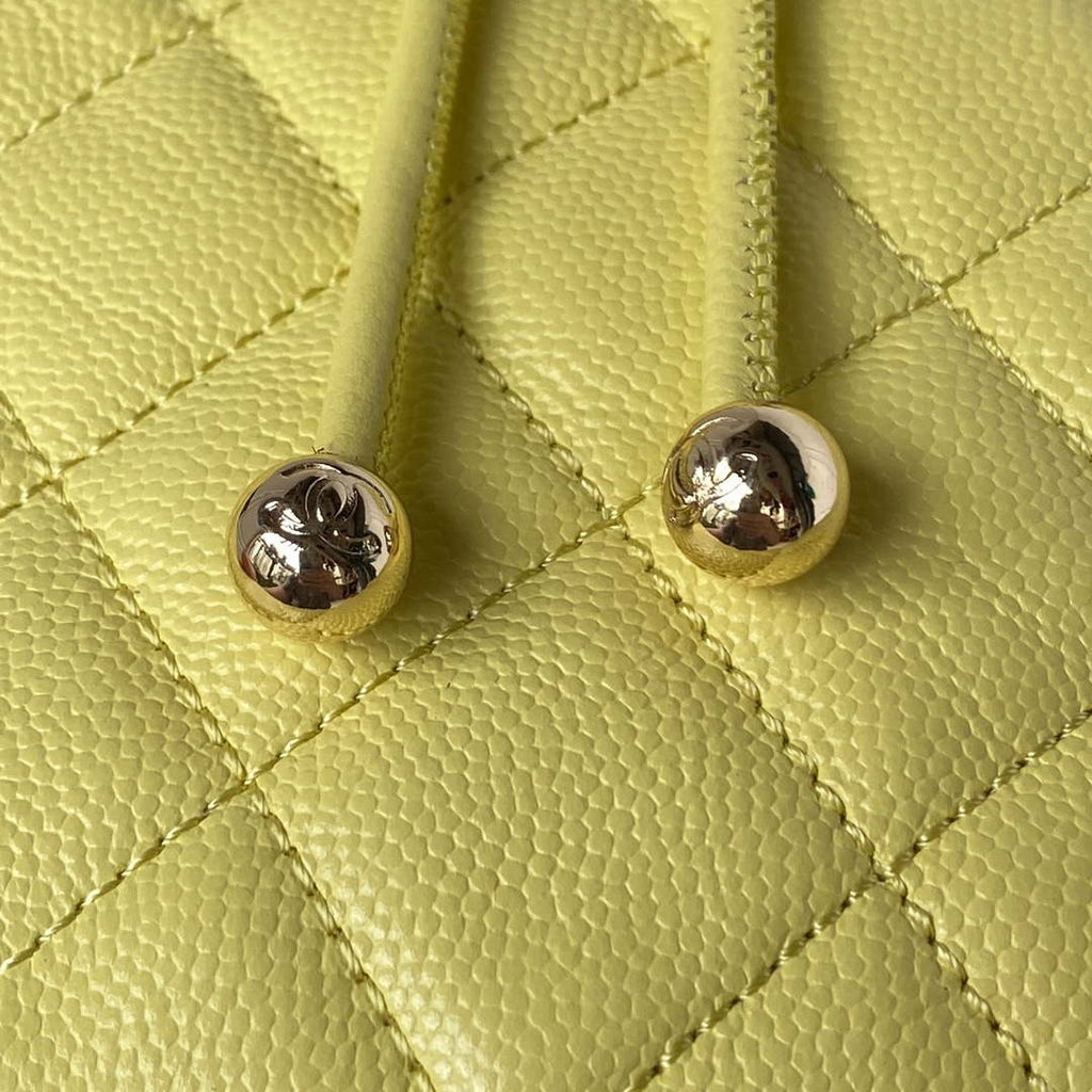 Chanel AS4059 Large Backpack Grained Shiny Calfskin & Gold-Tone Metal Yellow