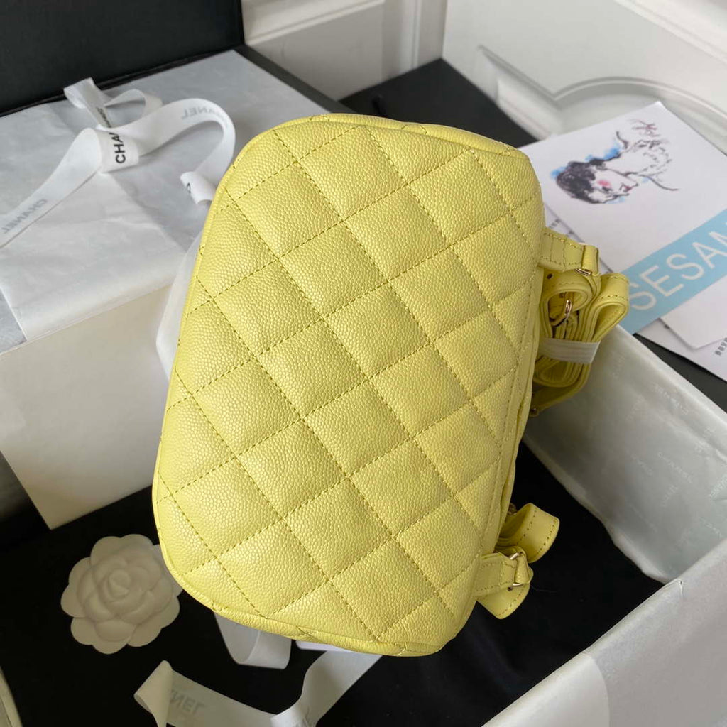 Chanel AS4059 Large Backpack Grained Shiny Calfskin & Gold-Tone Metal Yellow