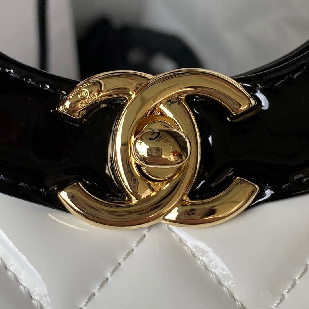 Chanel AS4133 mini Bi-color Chain patent leather Bag White - Default Title - View 3
