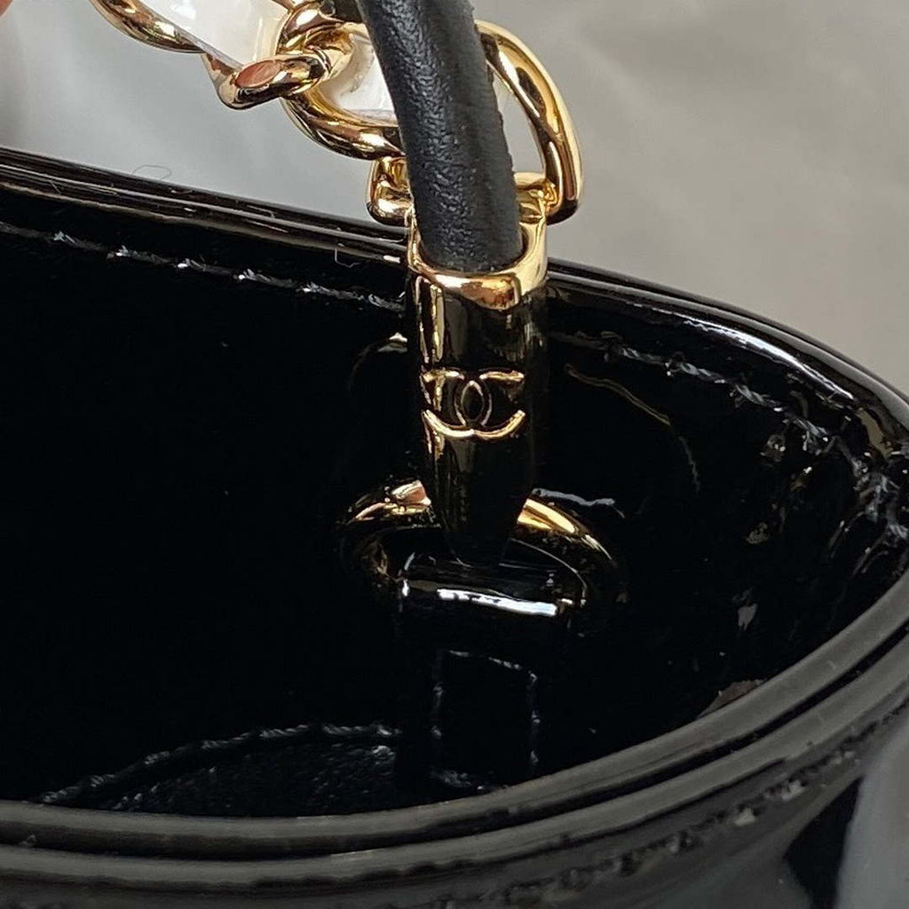 Chanel AS4133 mini Bi-color Chain patent leather Bag White