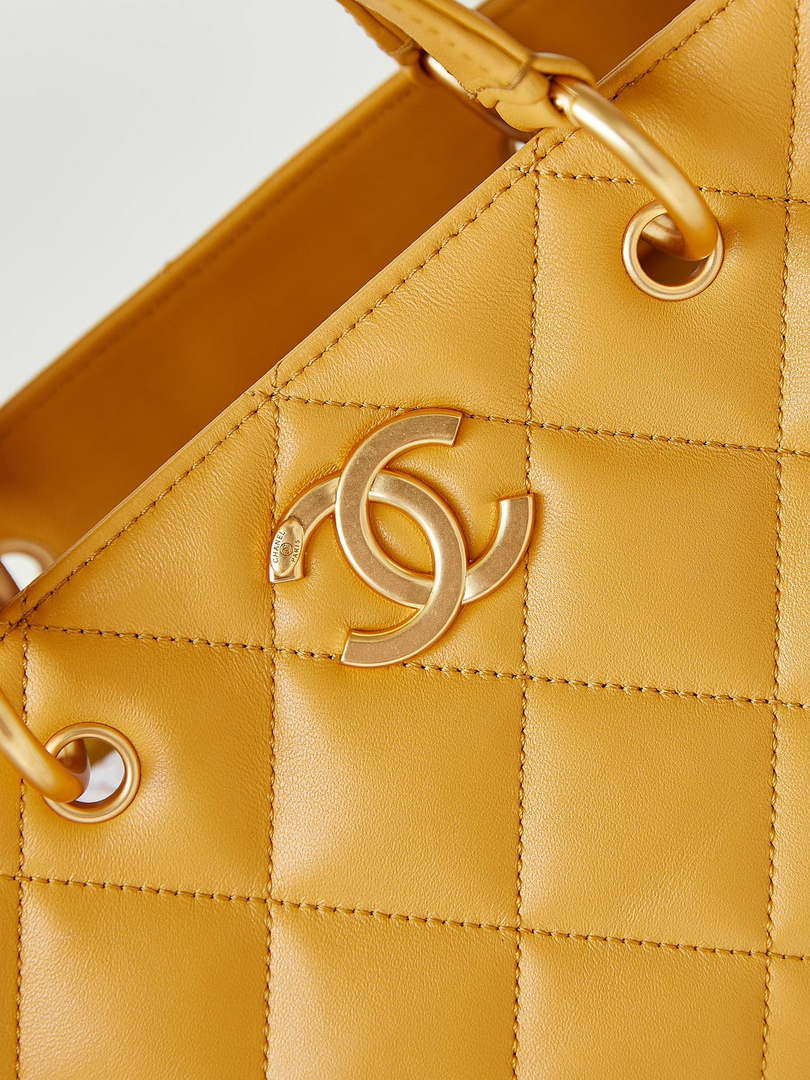 Chanel AS4188 Small Hobo Bag Shiny lambskin Gold Metal Yellow - Default Title - View 2
