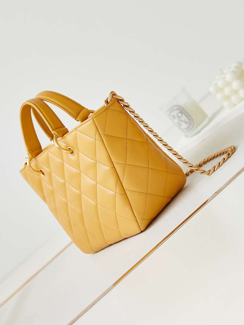 Chanel AS4188 Small Hobo Bag Shiny lambskin Gold Metal Yellow - Default Title - View 4